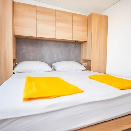 House Red Earth - Kastel Stafilic Kastela