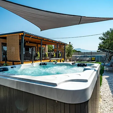 House Red Earth - Kastel Stafilic Holiday home