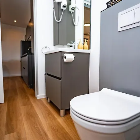 Red Eirth Kastel Stafilic *