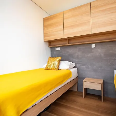 House Red Earth - Kastel Stafilic *